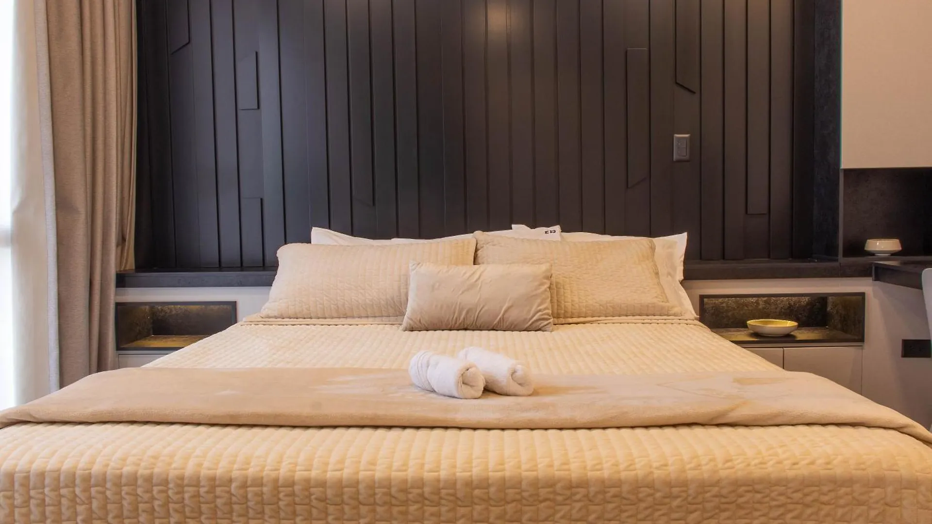 Republica Del Salvador Coliving Ecuador Xoe Apartamento Quito