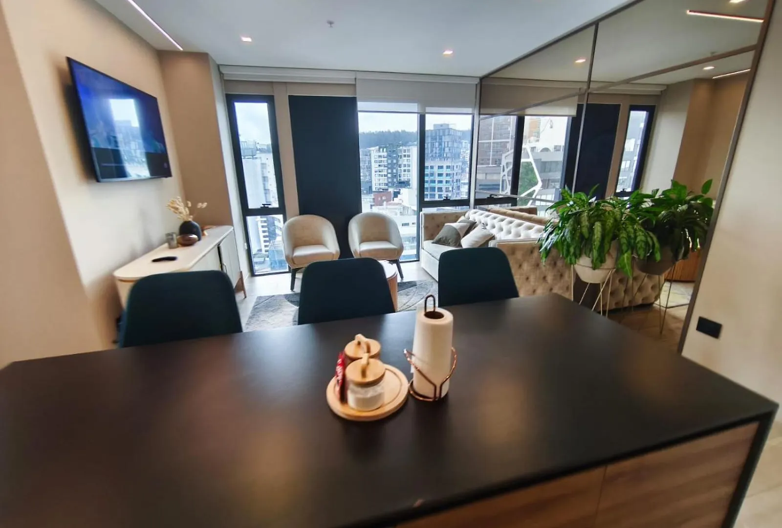 Republica Del Salvador Coliving Ecuador Xoe Apartamento Quito Equador