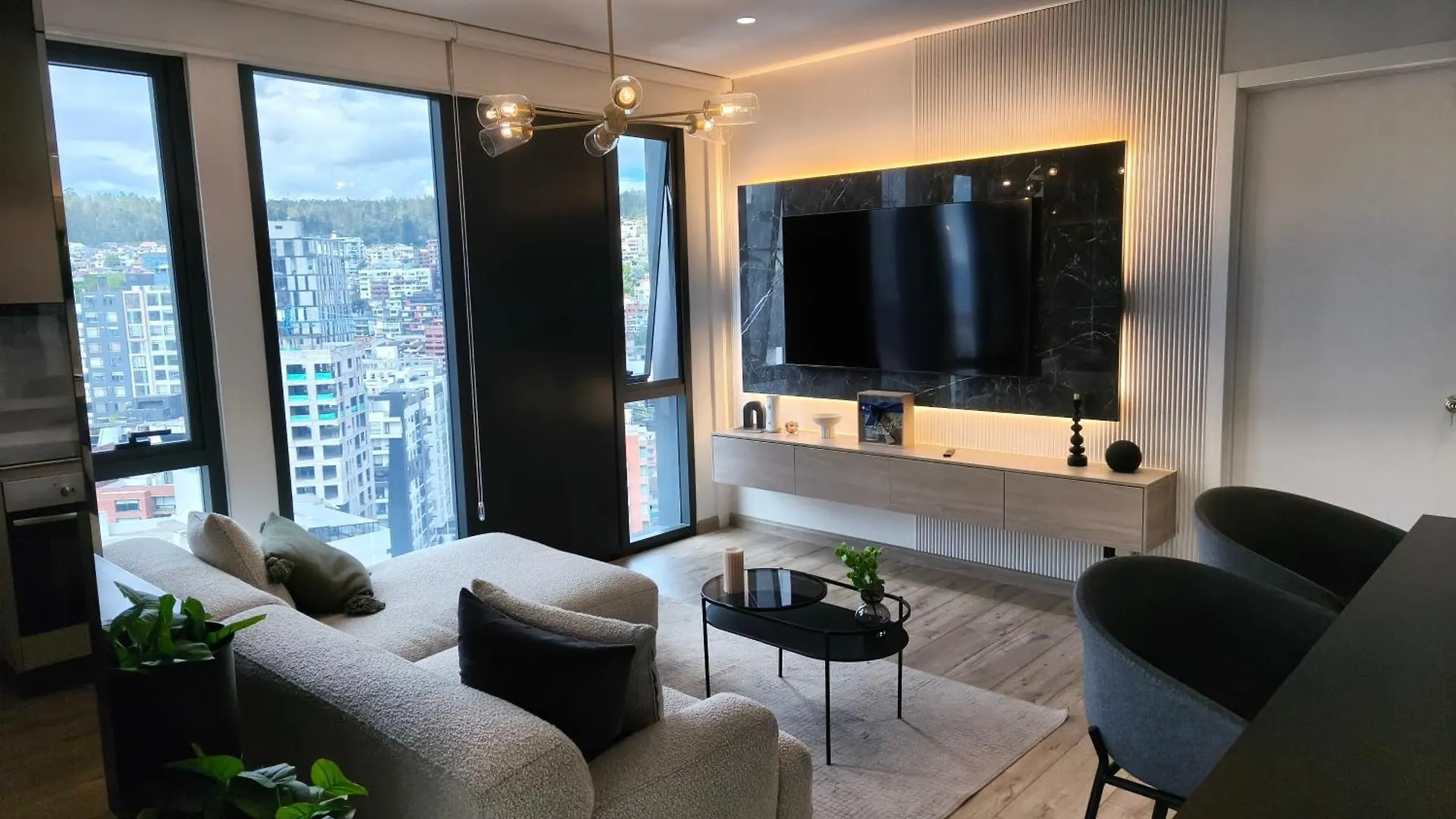 Republica Del Salvador Coliving Ecuador Xoe Apartamento Quito