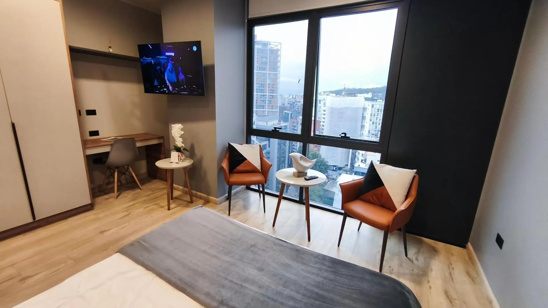 Republica Del Salvador Coliving Ecuador Xoe Apartamento Quito