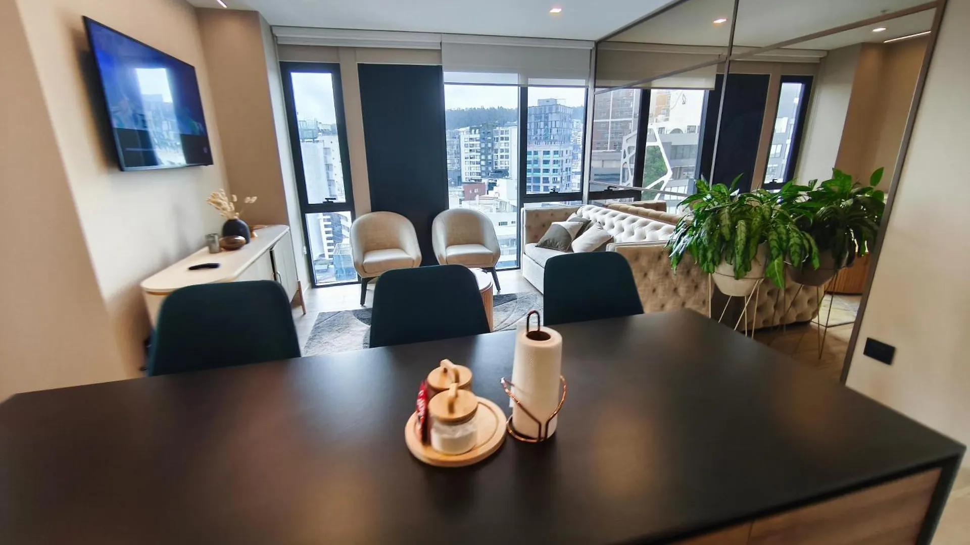 키토 Republica Del Salvador Coliving Ecuador Xoe 아파트